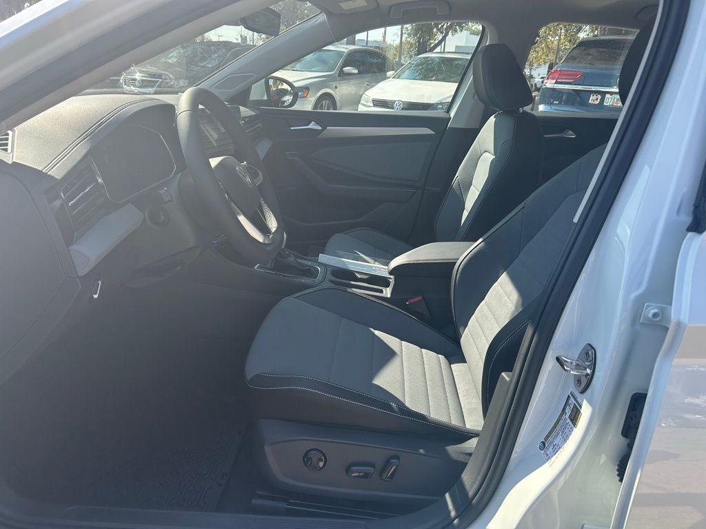 2026 Volkswagen Jetta 1.5T SE Tampa FL