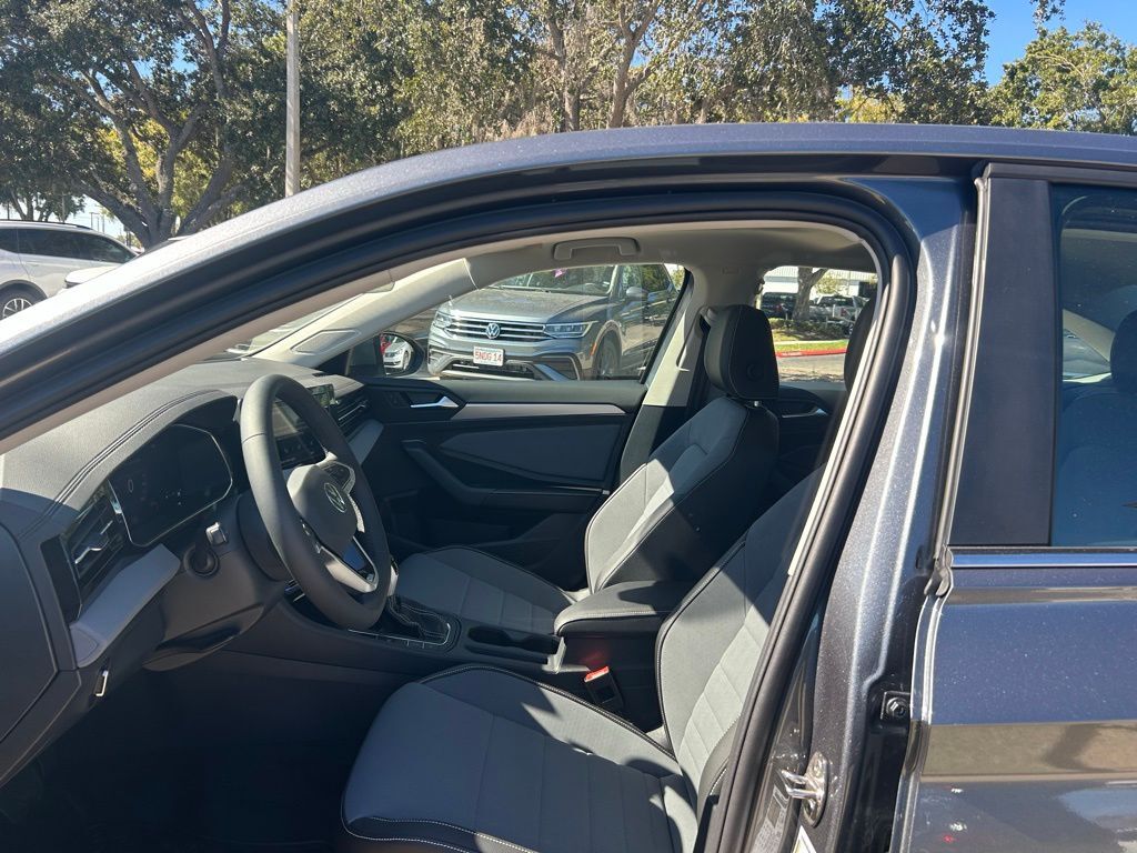 2026 Volkswagen Jetta 1.5T SE Tampa FL