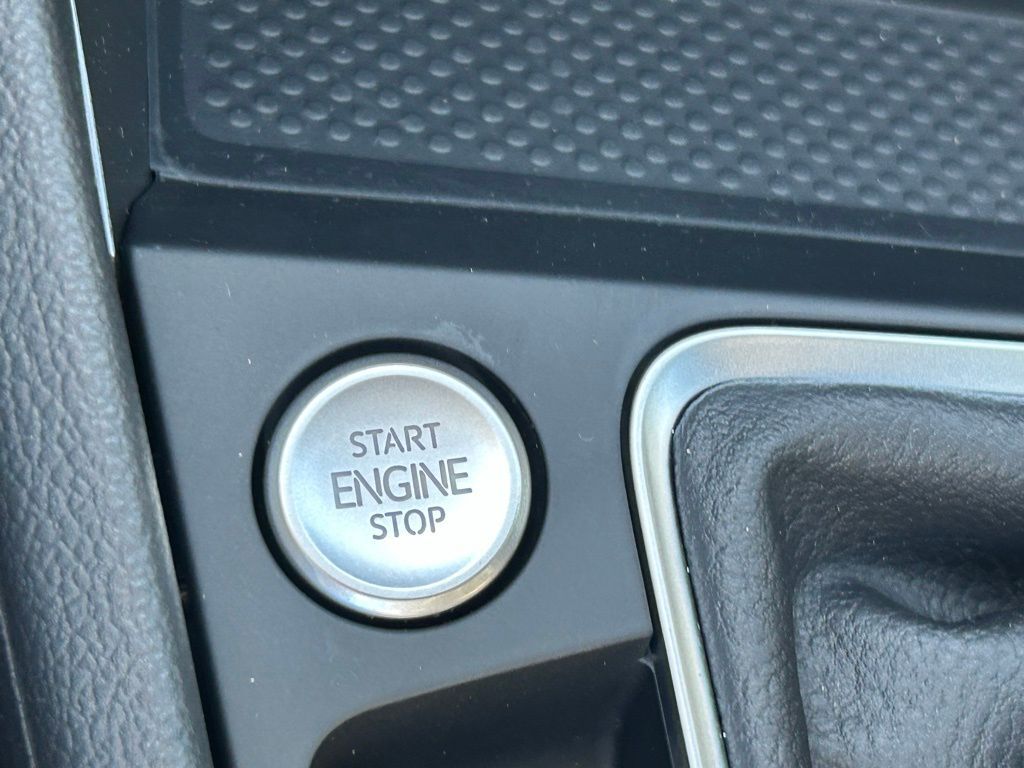 2026 Volkswagen Jetta 1.5T SE Tampa FL