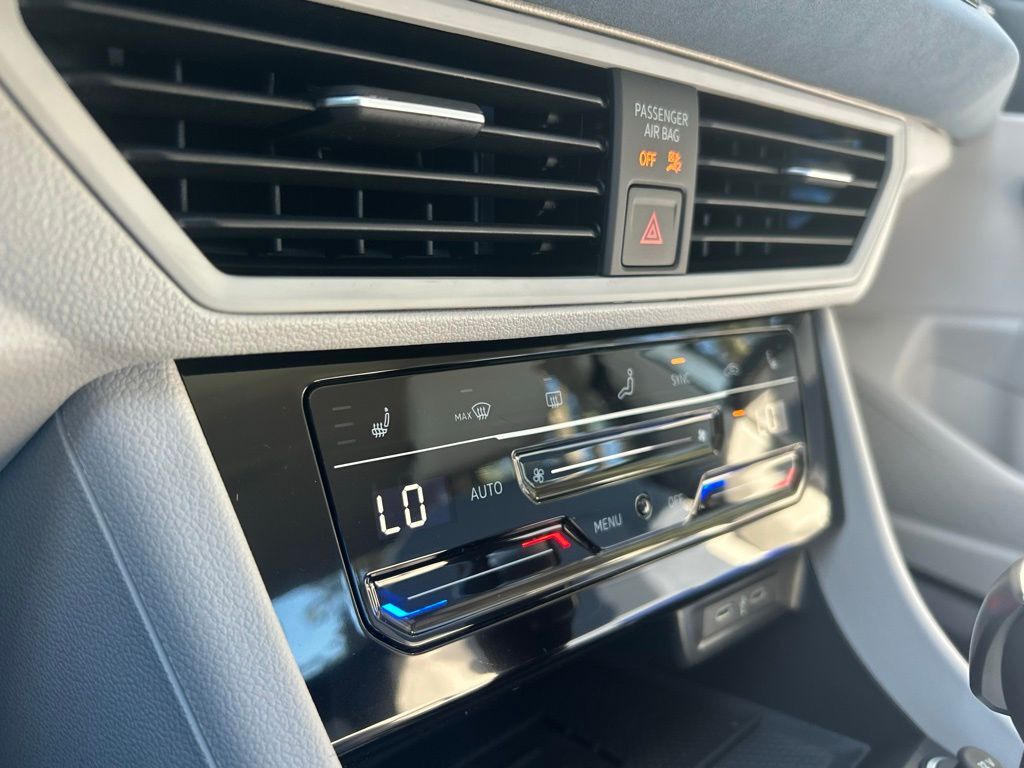 2026 Volkswagen Jetta 1.5T SE Tampa FL