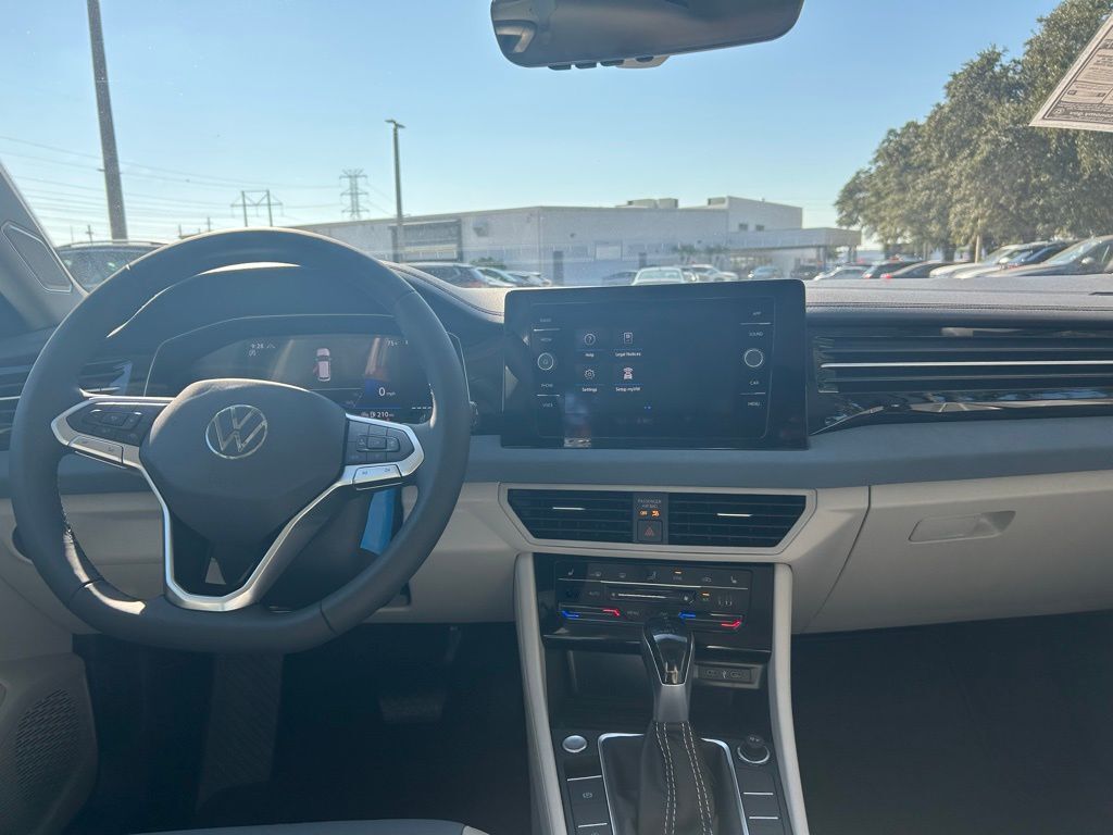 2026 Volkswagen Jetta 1.5T SE Tampa FL