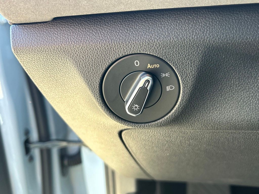 2026 Volkswagen Jetta 1.5T SE Tampa FL