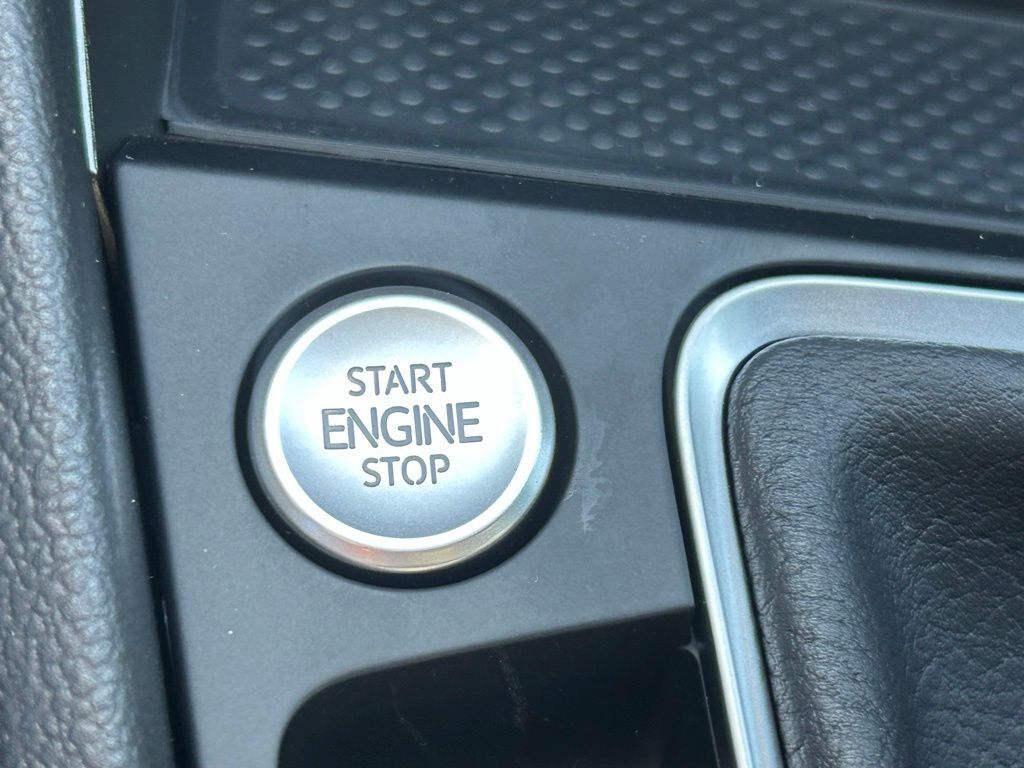 2026 Volkswagen Jetta 1.5T SEL Tampa FL