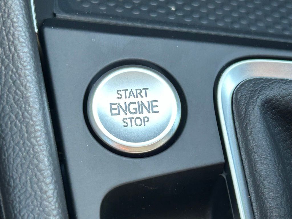 2026 Volkswagen Jetta 1.5T SEL Tampa FL