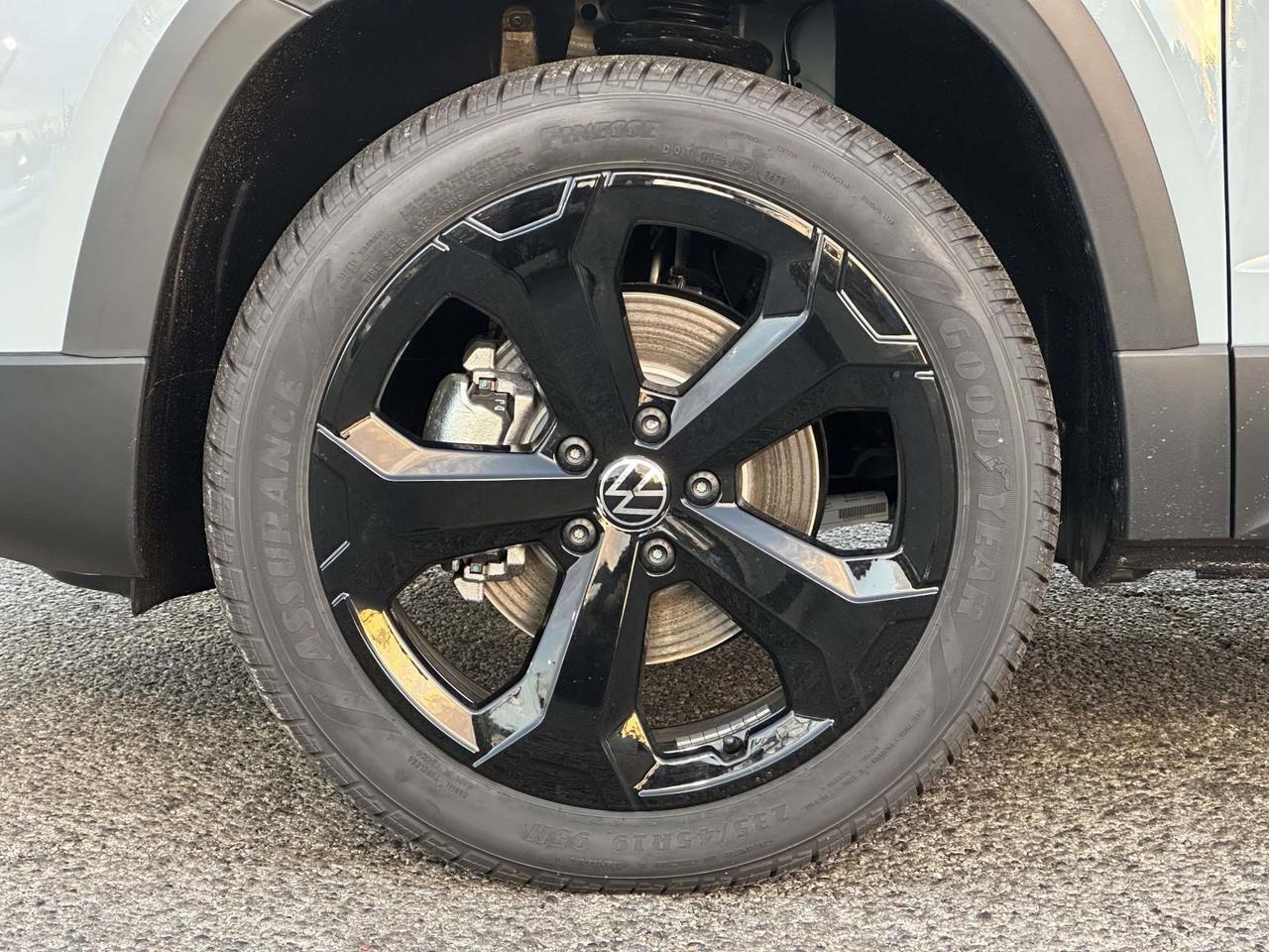 2026 Volkswagen Taos 1.5T SE Black Woodbridge VA