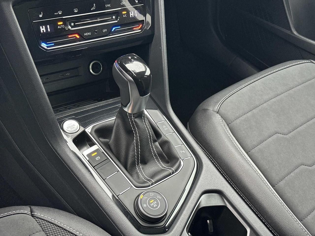 2026 Volkswagen Taos 1.5T SE Black Woodbridge VA