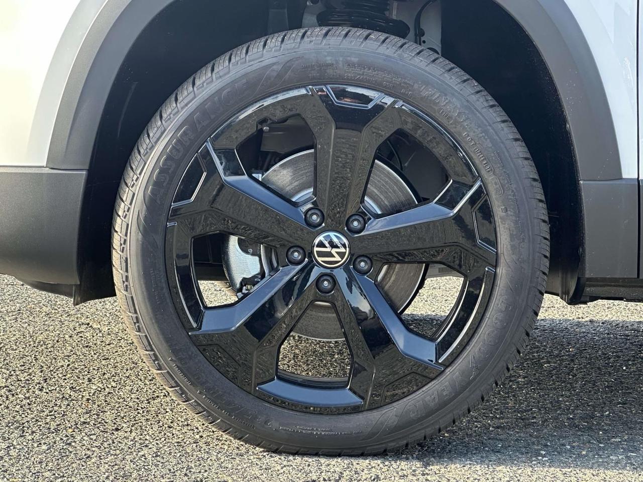 2026 Volkswagen Taos 1.5T SE Black Woodbridge VA