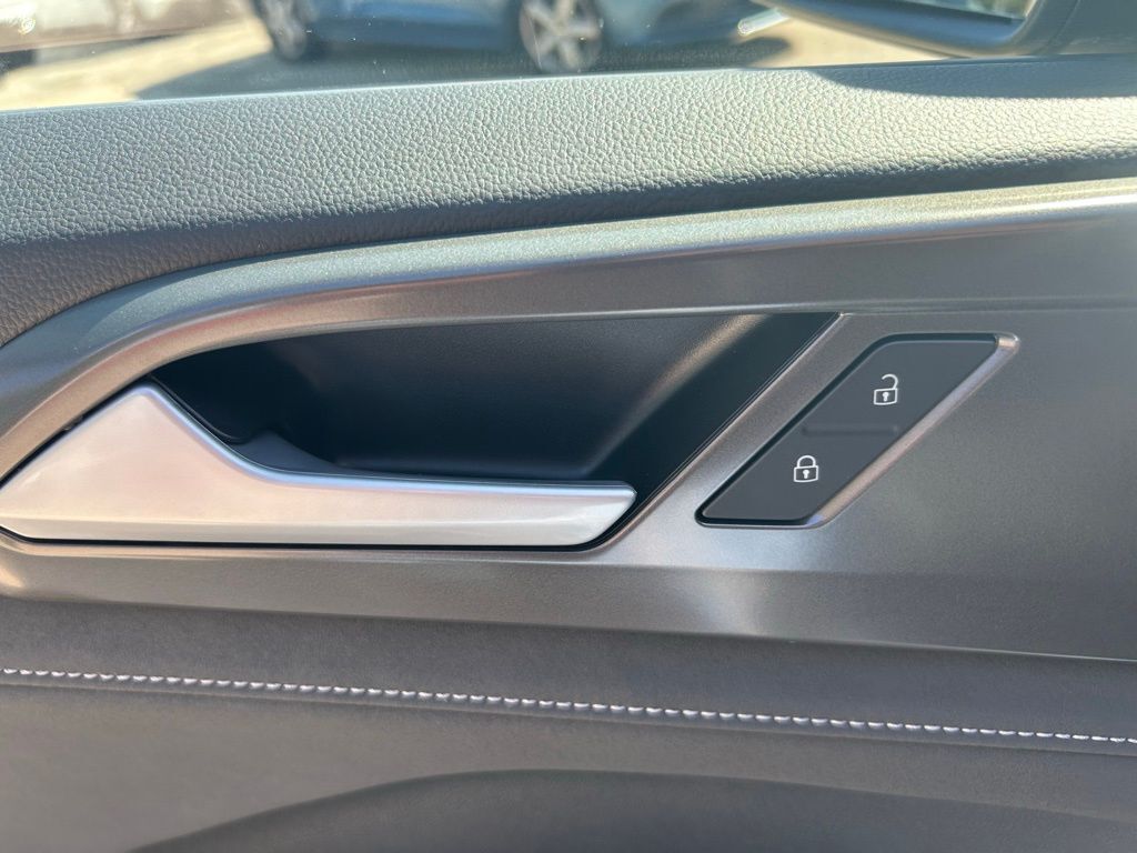 2026 Volkswagen Taos 1.5T SE Black Tampa FL