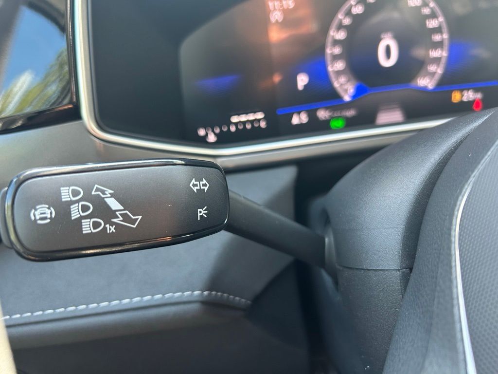 2026 Volkswagen Taos 1.5T SE Black Tampa FL