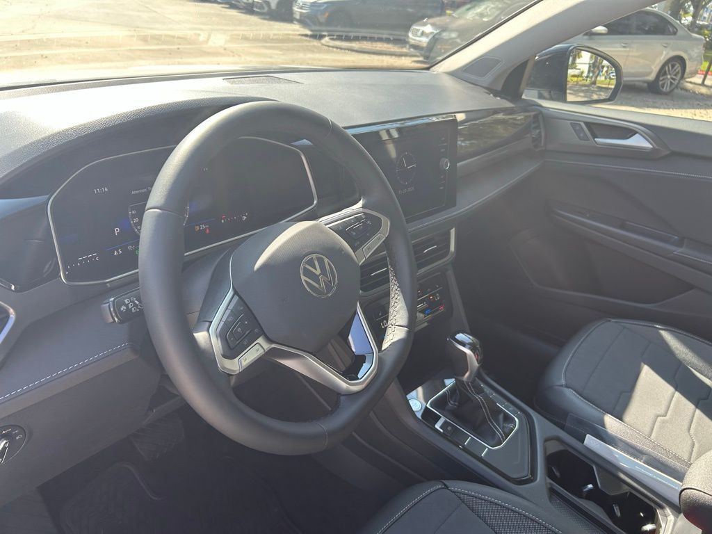 2026 Volkswagen Taos 1.5T SE Black Tampa FL