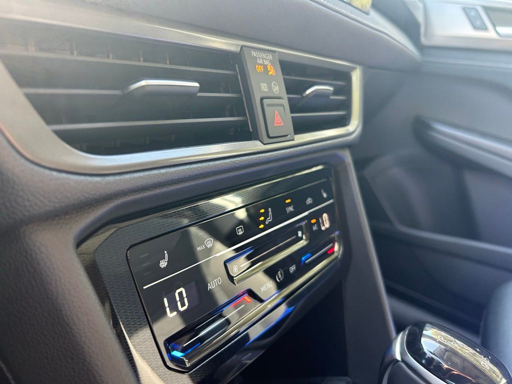 2026 Volkswagen Taos 1.5T SE Black Tampa FL