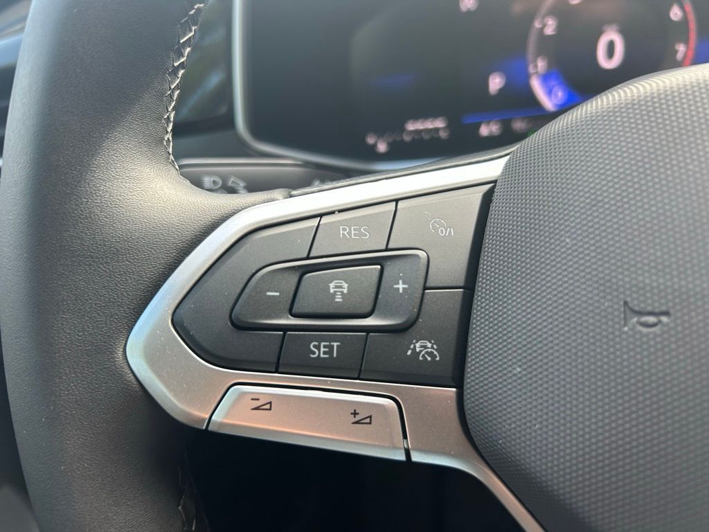 2026 Volkswagen Taos 1.5T SE Black Tampa FL