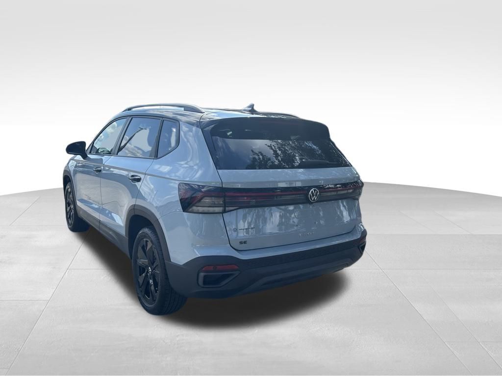 2026 Volkswagen Taos 1.5T SE Black Tampa FL