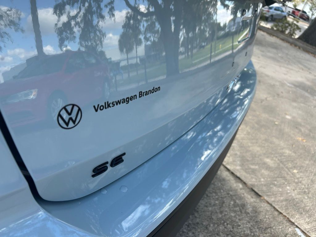 2026 Volkswagen Taos 1.5T SE Black Tampa FL