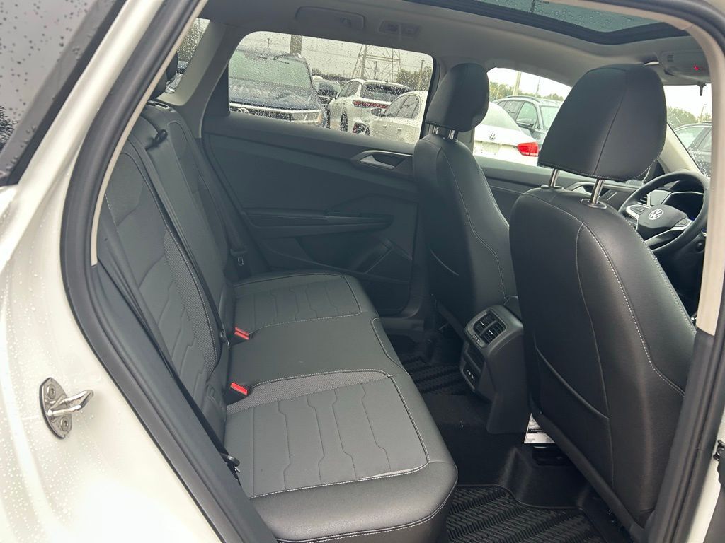 2026 Volkswagen Taos 1.5T SE Black Tampa FL