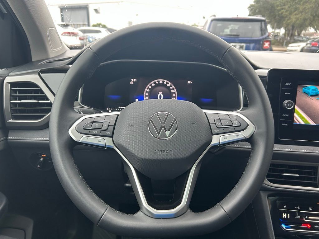 2026 Volkswagen Taos 1.5T SE Black Tampa FL