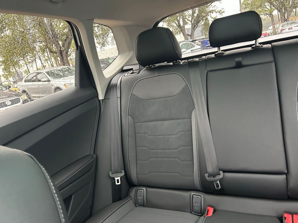 2026 Volkswagen Taos 1.5T SE Black Tampa FL