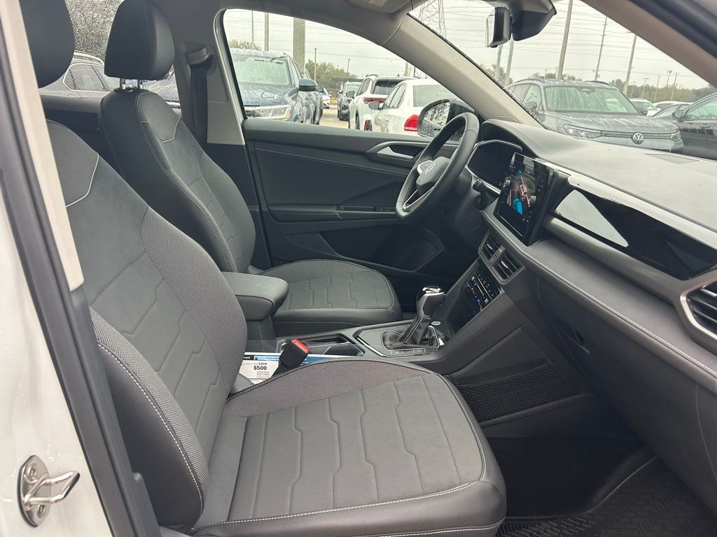 2026 Volkswagen Taos 1.5T SE Black Tampa FL