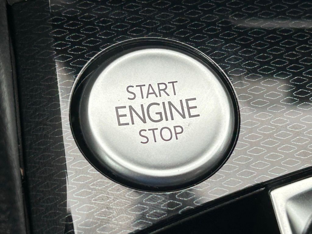 2026 Volkswagen Taos 1.5T SE Black Tampa FL