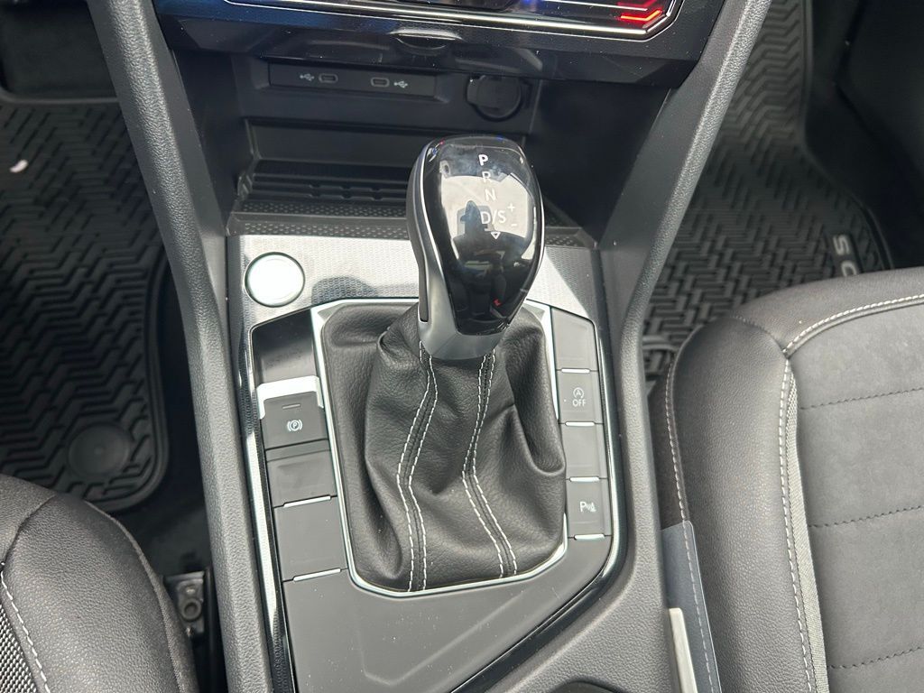 2026 Volkswagen Taos 1.5T SE Black Tampa FL