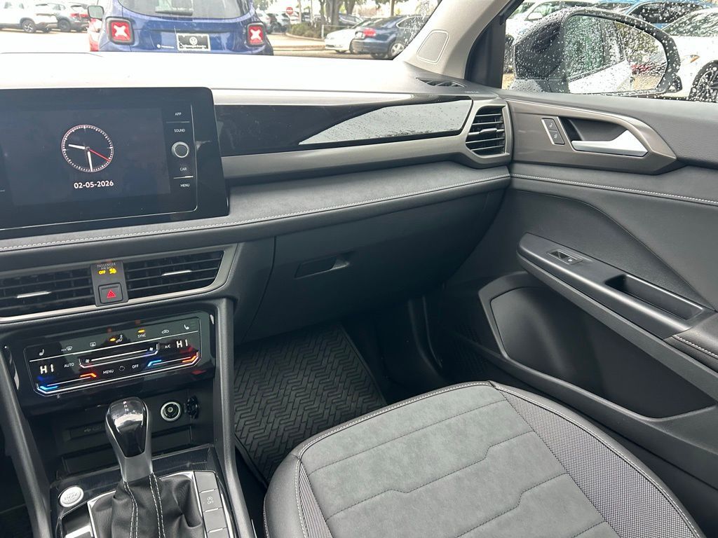 2026 Volkswagen Taos 1.5T SE Black Tampa FL