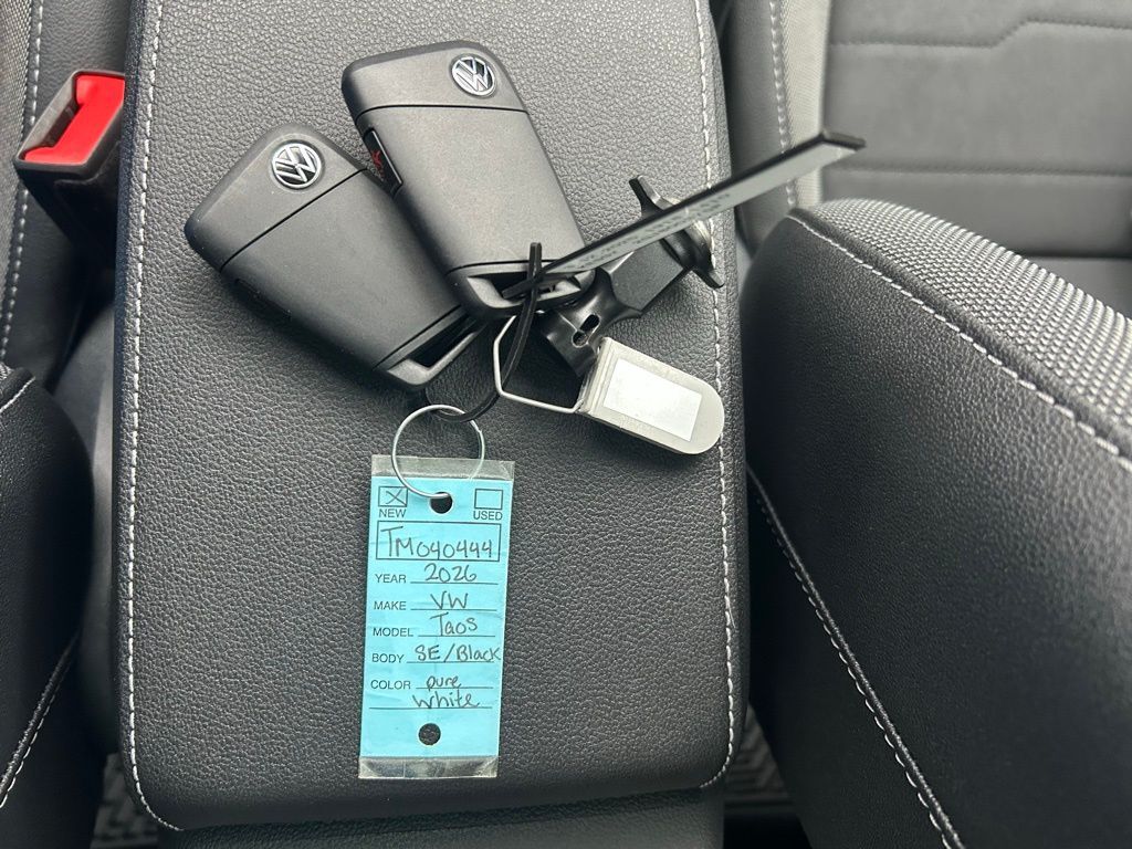 2026 Volkswagen Taos 1.5T SE Black Tampa FL