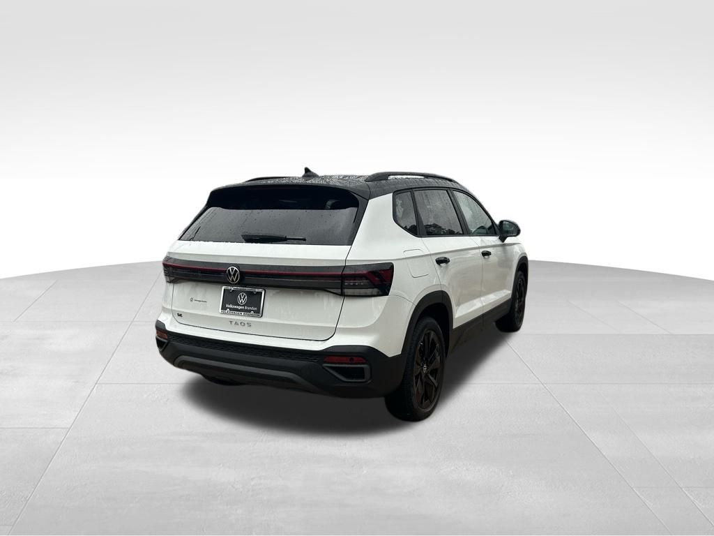 2026 Volkswagen Taos 1.5T SE Black Tampa FL