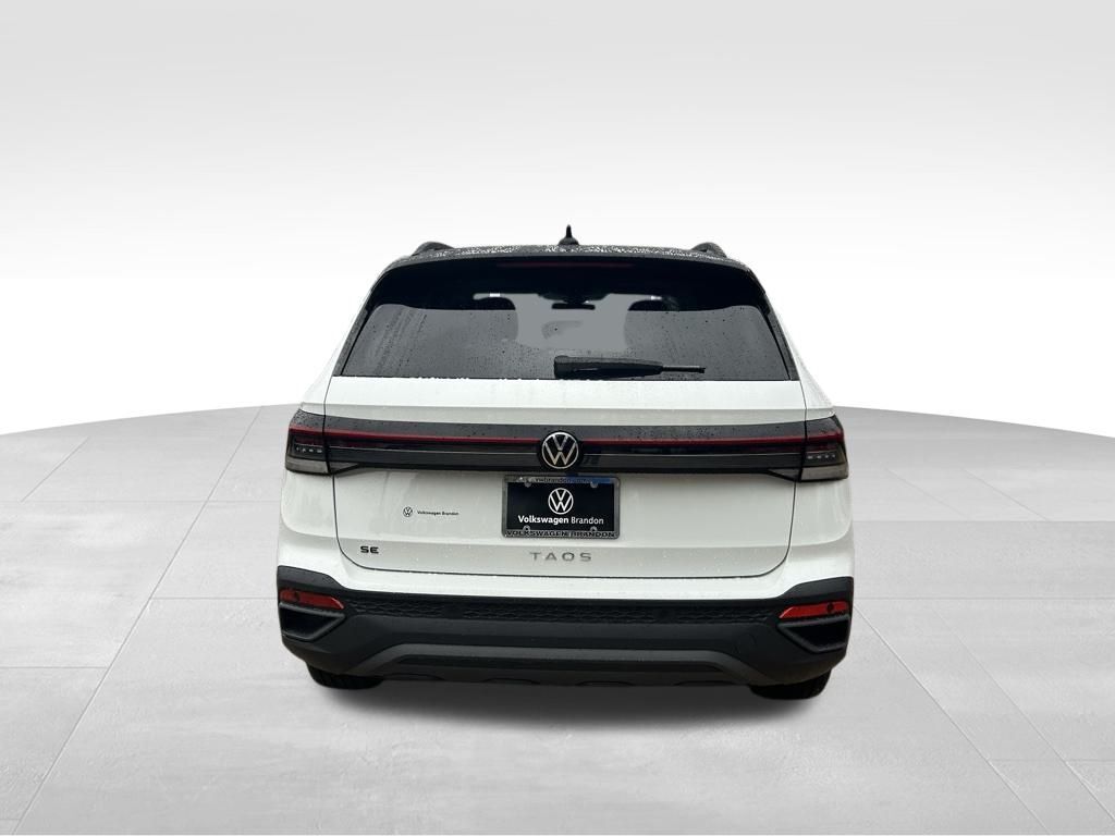 2026 Volkswagen Taos 1.5T SE Black Tampa FL