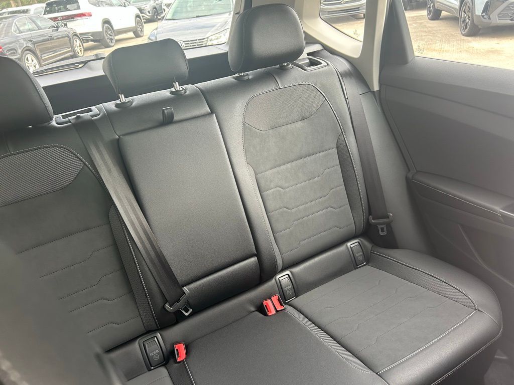 2026 Volkswagen Taos 1.5T SE Black Tampa FL