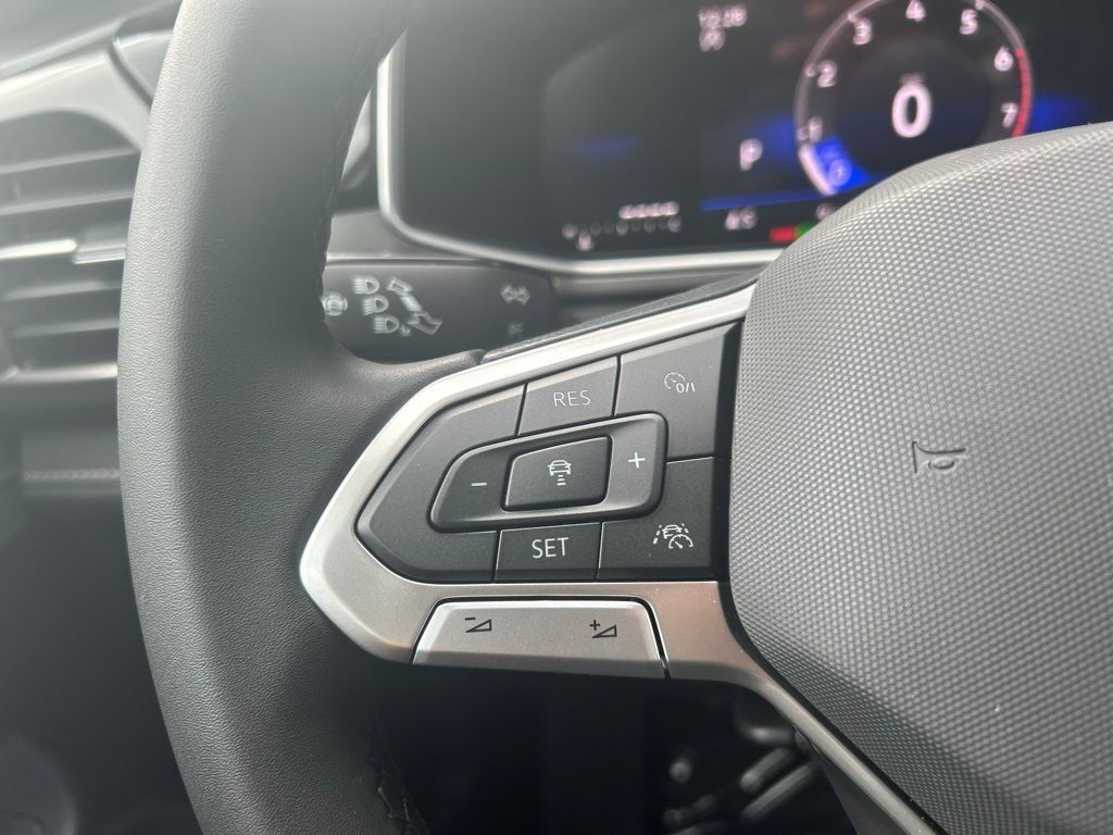 2026 Volkswagen Taos 1.5T SE Black Tampa FL