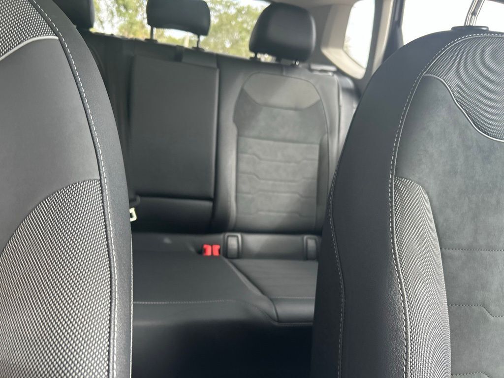 2026 Volkswagen Taos 1.5T SE Black Tampa FL