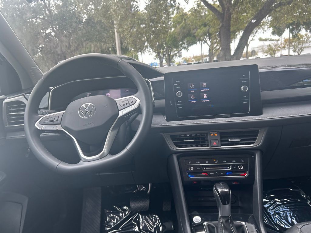 2026 Volkswagen Taos 1.5T SE Black Tampa FL