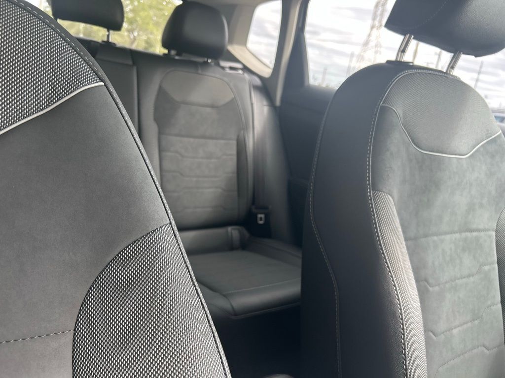 2026 Volkswagen Taos 1.5T SE Black Tampa FL