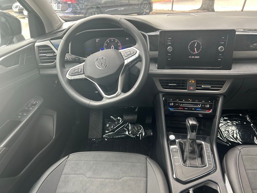 2026 Volkswagen Taos 1.5T SE Black Tampa FL