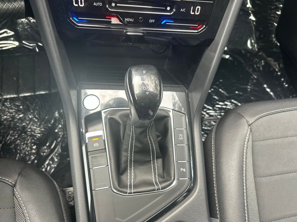 2026 Volkswagen Taos 1.5T SE Black Tampa FL