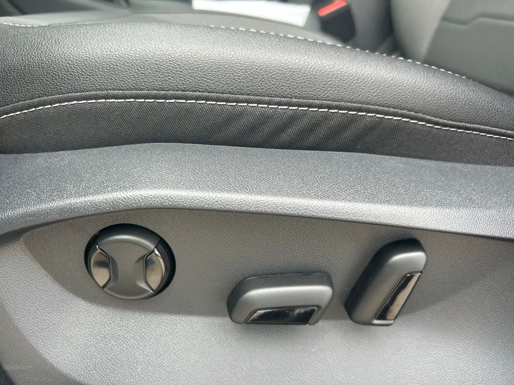 2026 Volkswagen Taos 1.5T SE Black Tampa FL