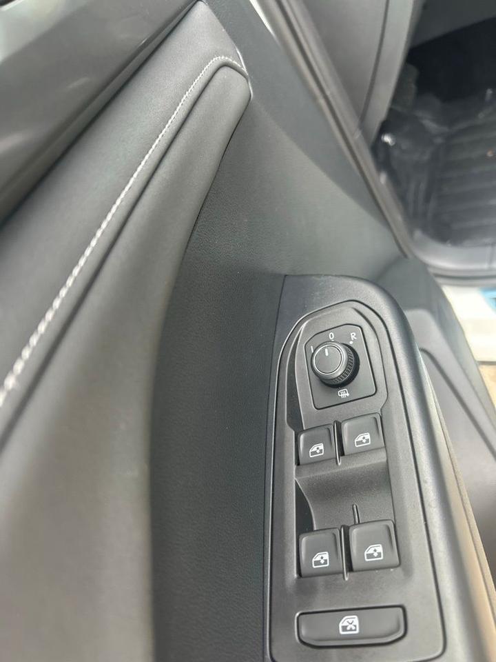 2026 Volkswagen Taos 1.5T SE Black Tampa FL