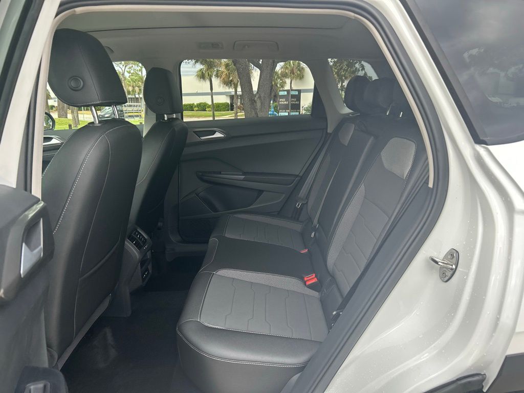 2026 Volkswagen Taos 1.5T SE Black Tampa FL