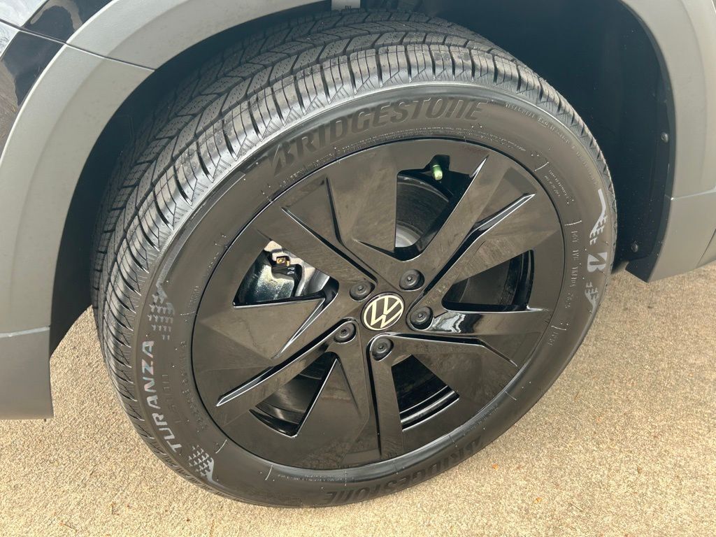 2026 Volkswagen Taos 1.5T SE Tampa FL