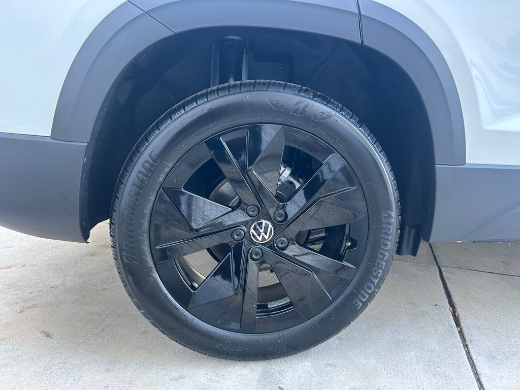 2026 Volkswagen Taos 1.5T SE Tampa FL