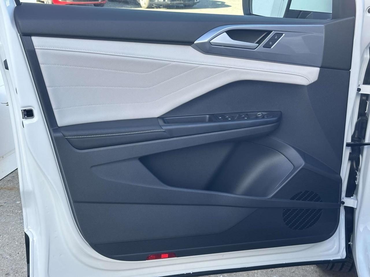 2026 Volkswagen Taos 1.5T SEL Woodbridge VA