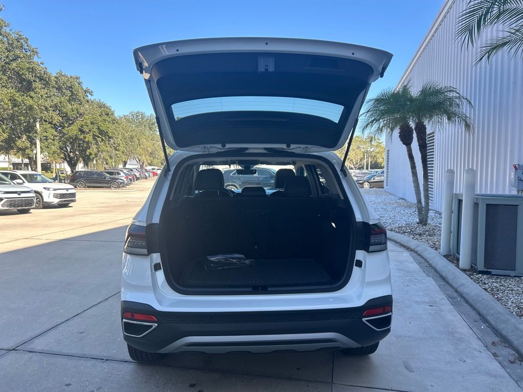 2026 Volkswagen Taos 1.5T SEL Tampa FL