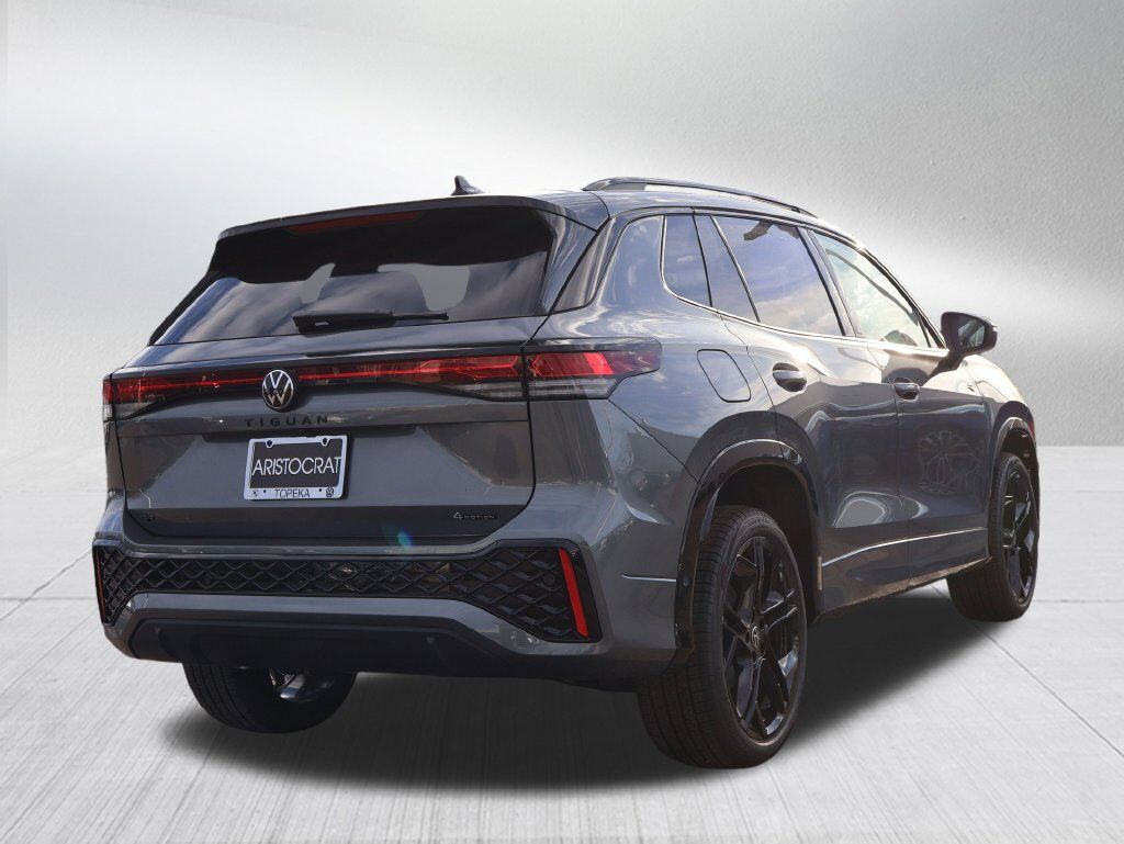 2026 Volkswagen Tiguan 2.0T SE R-Line Black San Clemente CA