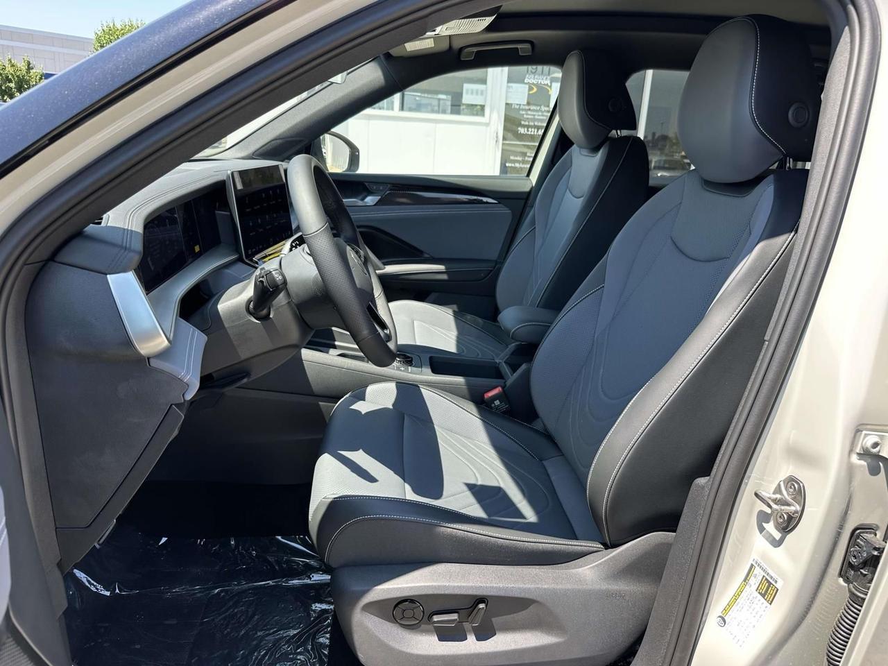 2026 Volkswagen Tiguan 2.0T SE R-Line Black Woodbridge VA