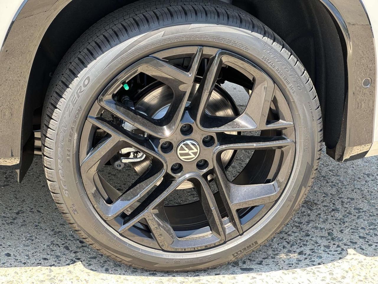 2026 Volkswagen Tiguan 2.0T SE R-Line Black Woodbridge VA
