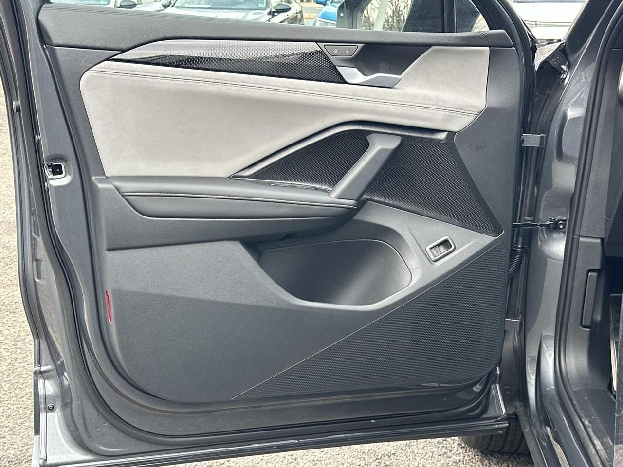 2026 Volkswagen Tiguan 2.0T SE R-Line Black Woodbridge VA