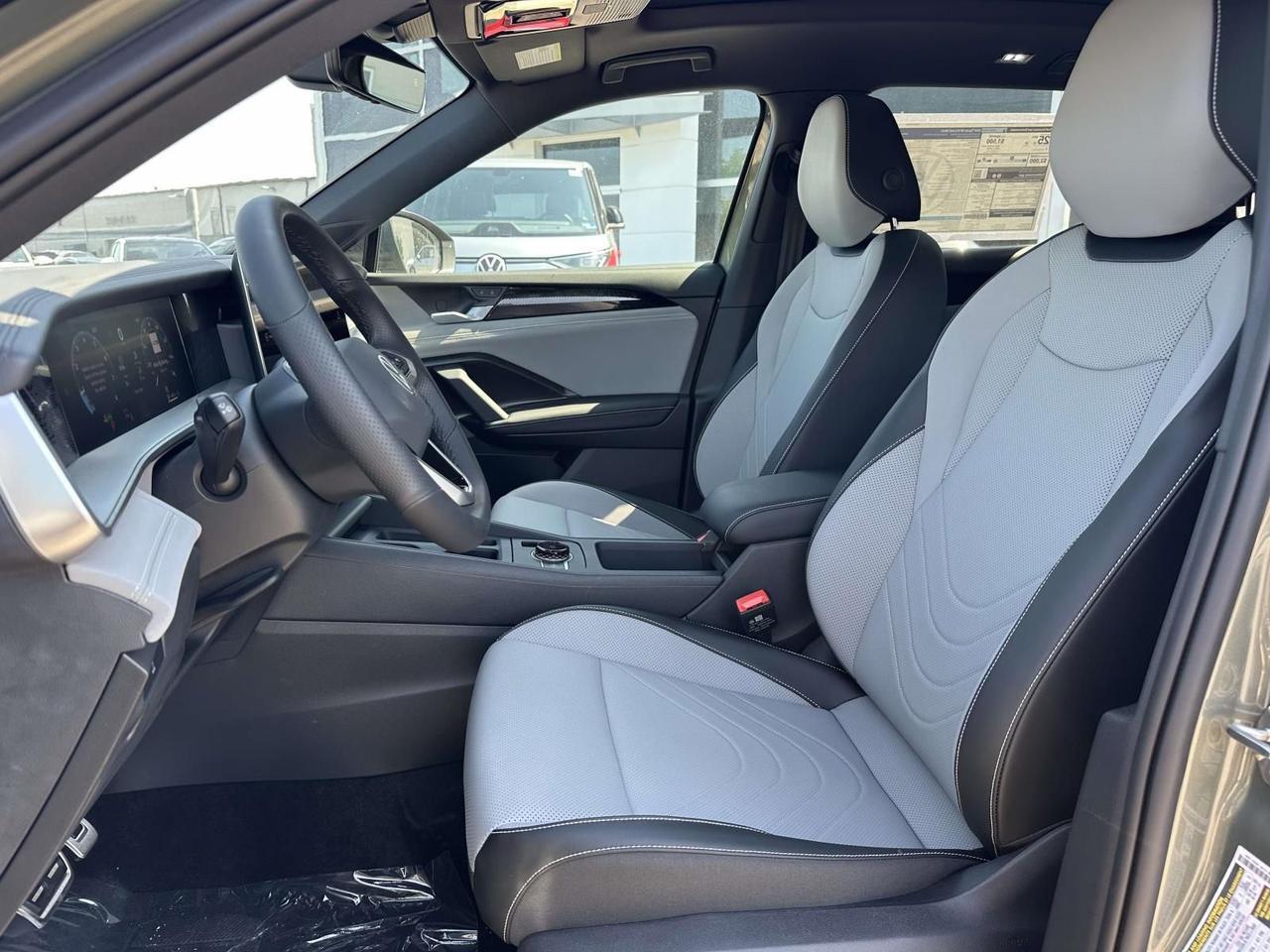 2026 Volkswagen Tiguan 2.0T SE R-Line Black Woodbridge VA