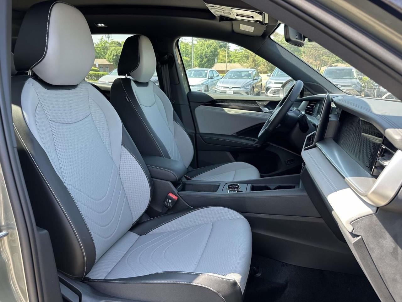 2026 Volkswagen Tiguan 2.0T SE R-Line Black Woodbridge VA