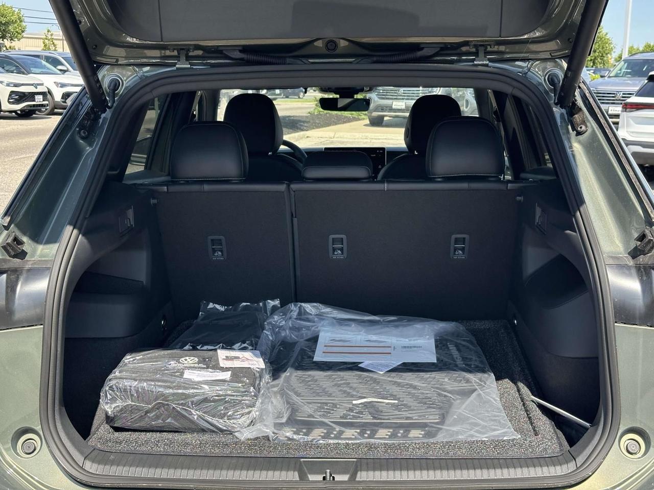 2026 Volkswagen Tiguan 2.0T SE R-Line Black Woodbridge VA