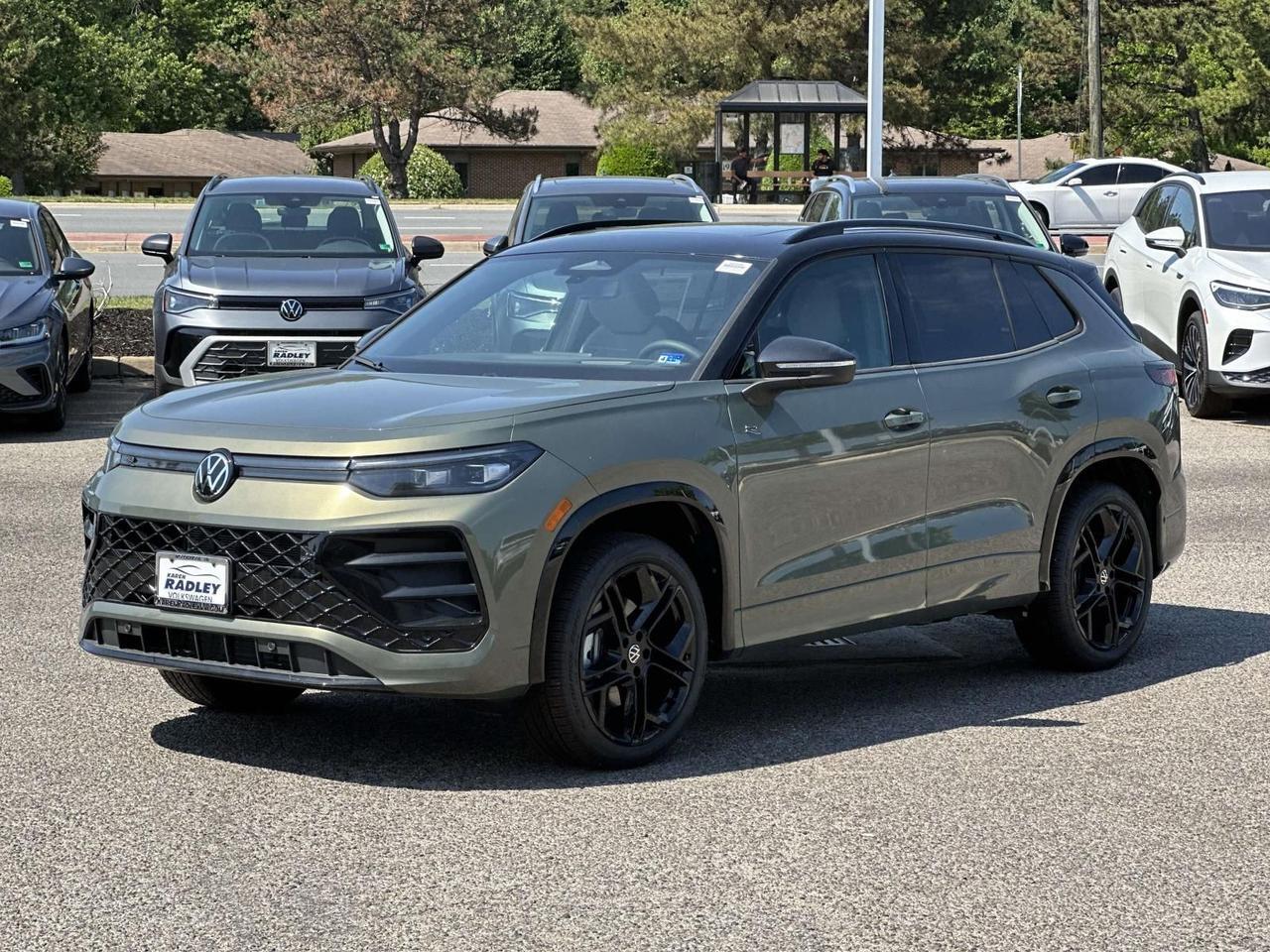 2026 Volkswagen Tiguan 2.0T SE R-Line Black Woodbridge VA